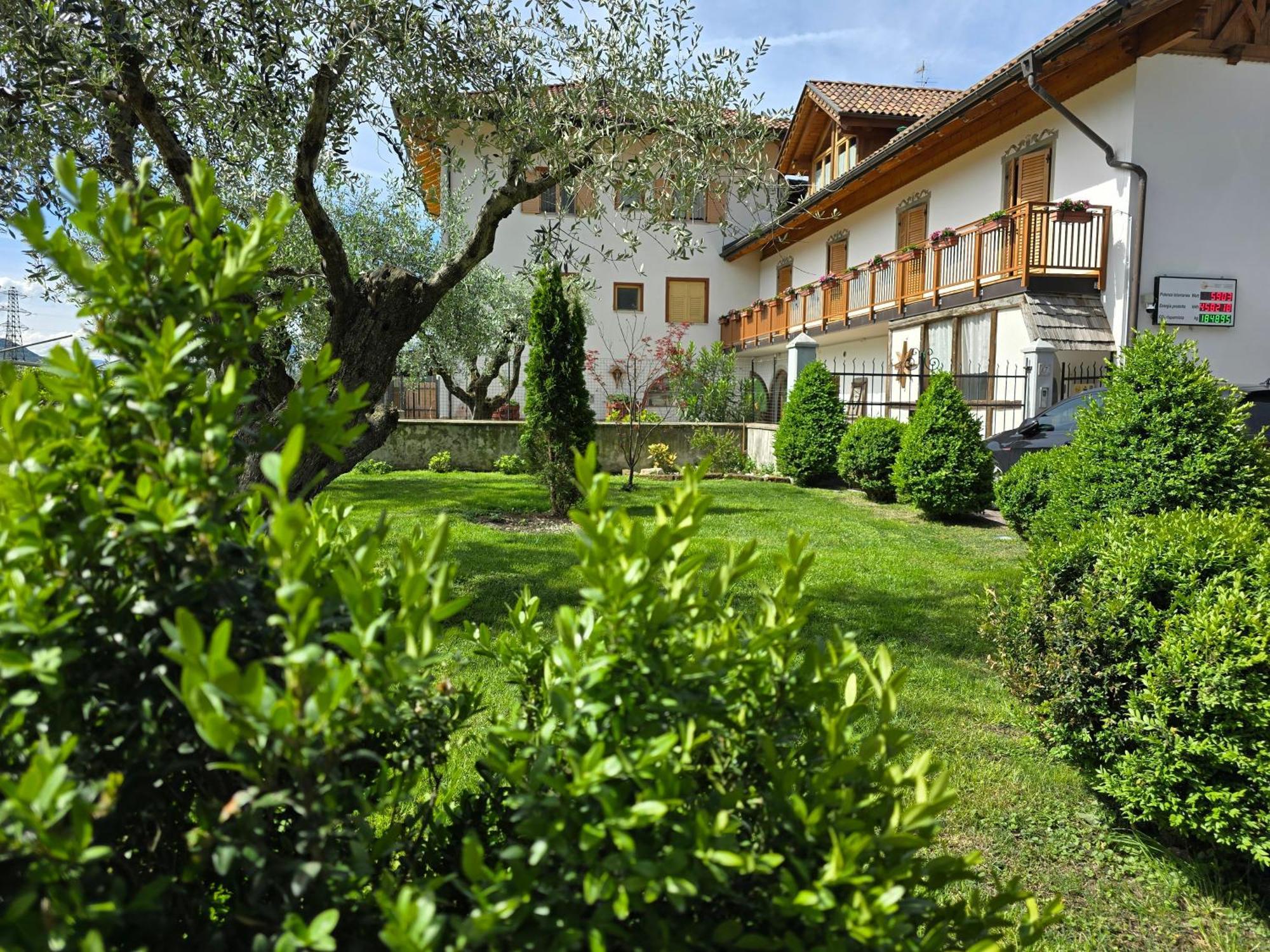 Villa Antico Fienile Agritur Mezzocorona Exterior foto