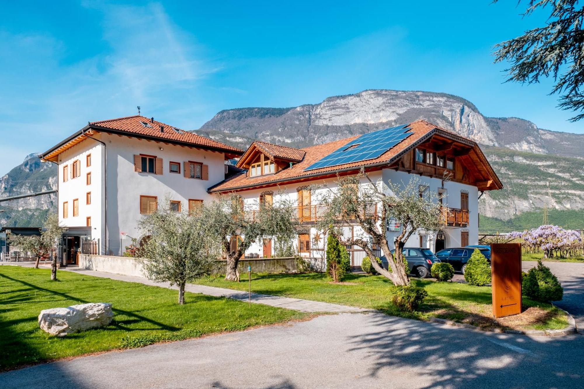 Villa Antico Fienile Agritur Mezzocorona Exterior foto
